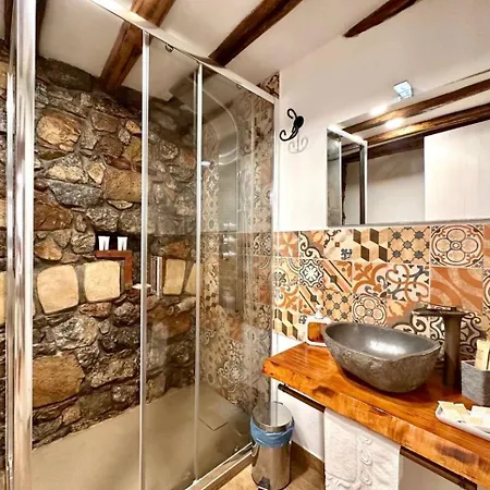 Stonehouse * تْشيفالو